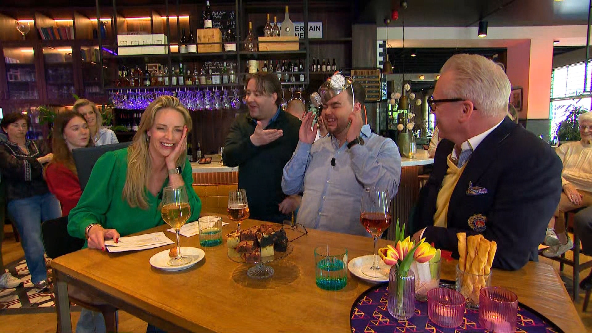 VRIJDAG - 18 april 2025