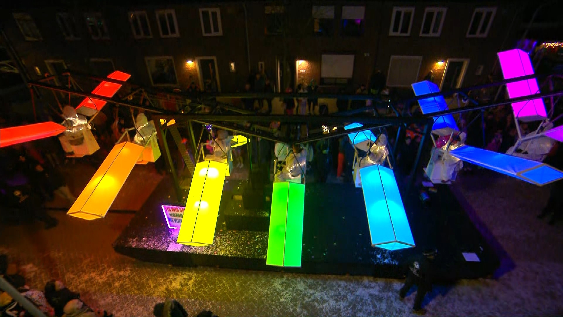 Optocht Standdaarbuiten LIVE - Optocht Standdaarbuiten