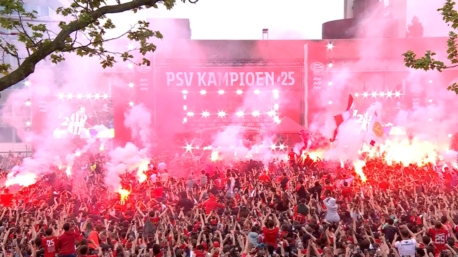 PSV de Huldiging - 6 mei 2024