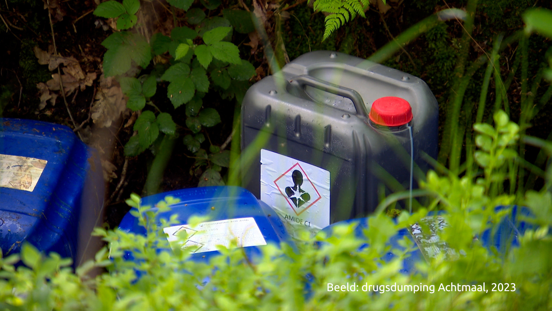 HOE..? - Jerrycans vol drugsafval: hier gaat het naartoe